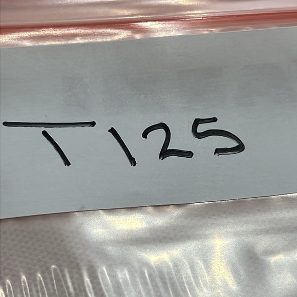 Brioni Paisley Men's 100% Silk Classic  Tie - Picture 7 of 7